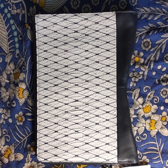 Narciso Rodriguez Python Clutch - Picture 6 of 7